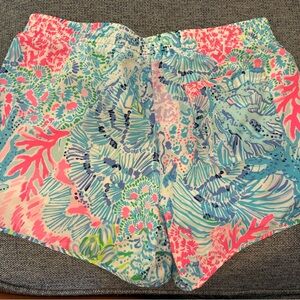 Lilly Pulitzer Women’s Luxletic Lined Shirte Size Small EUC